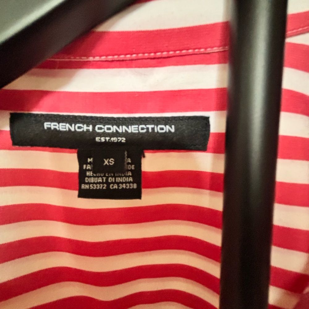 🍀French Connection Red and White Striped Top - Picture 3 of 3